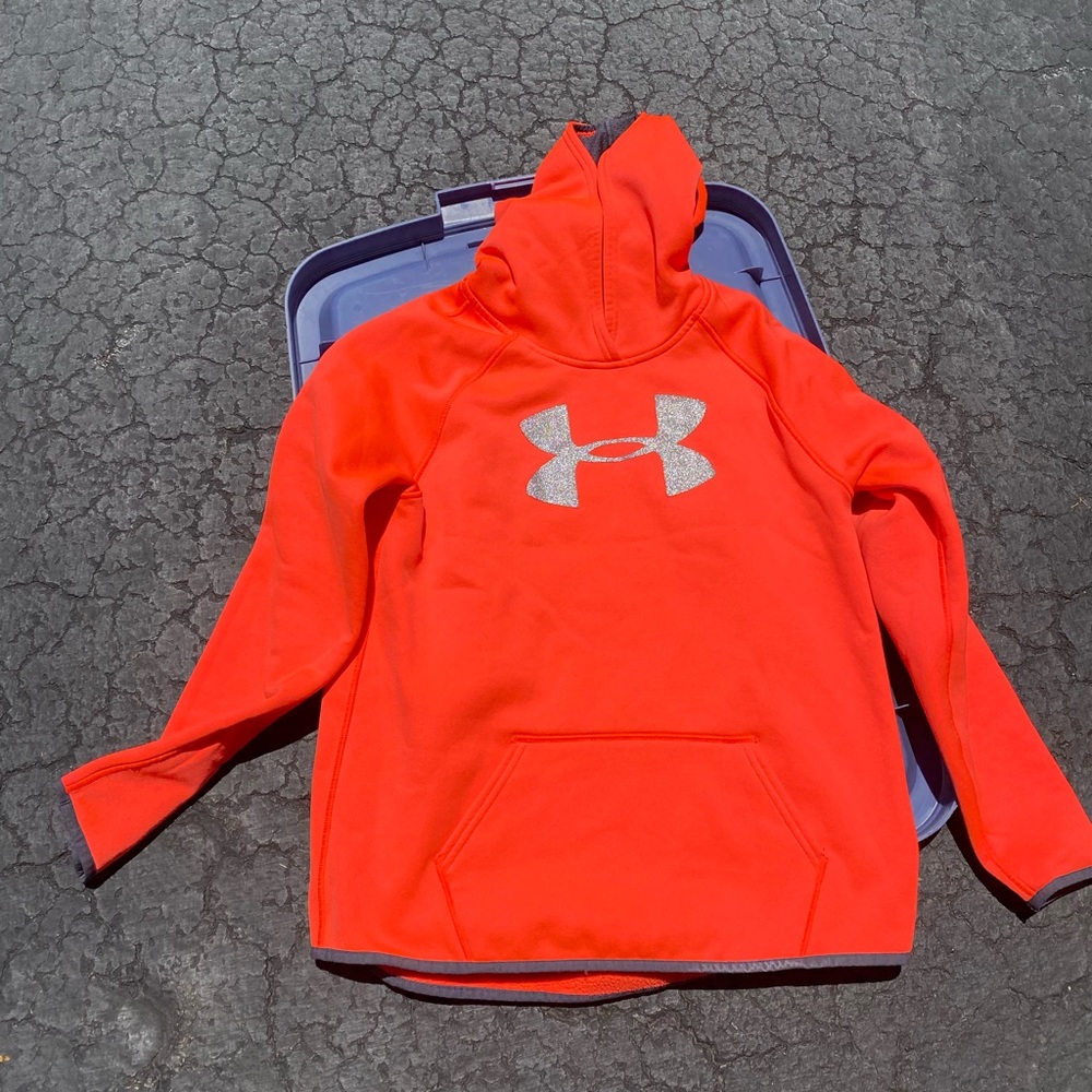 Girls under armor sweatshirt